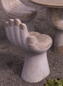 Handsitz aus Granit 